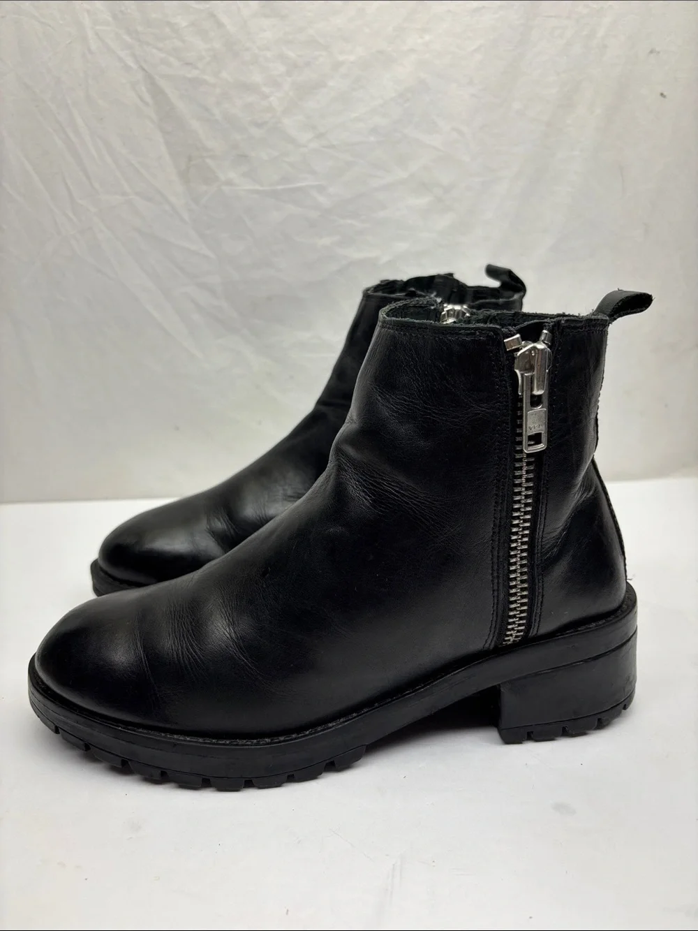 Leather Ankle Boots with Side Zippers, size 8 women’s, box 74